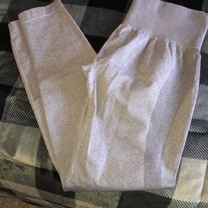 NVGTN leggings with butt contour